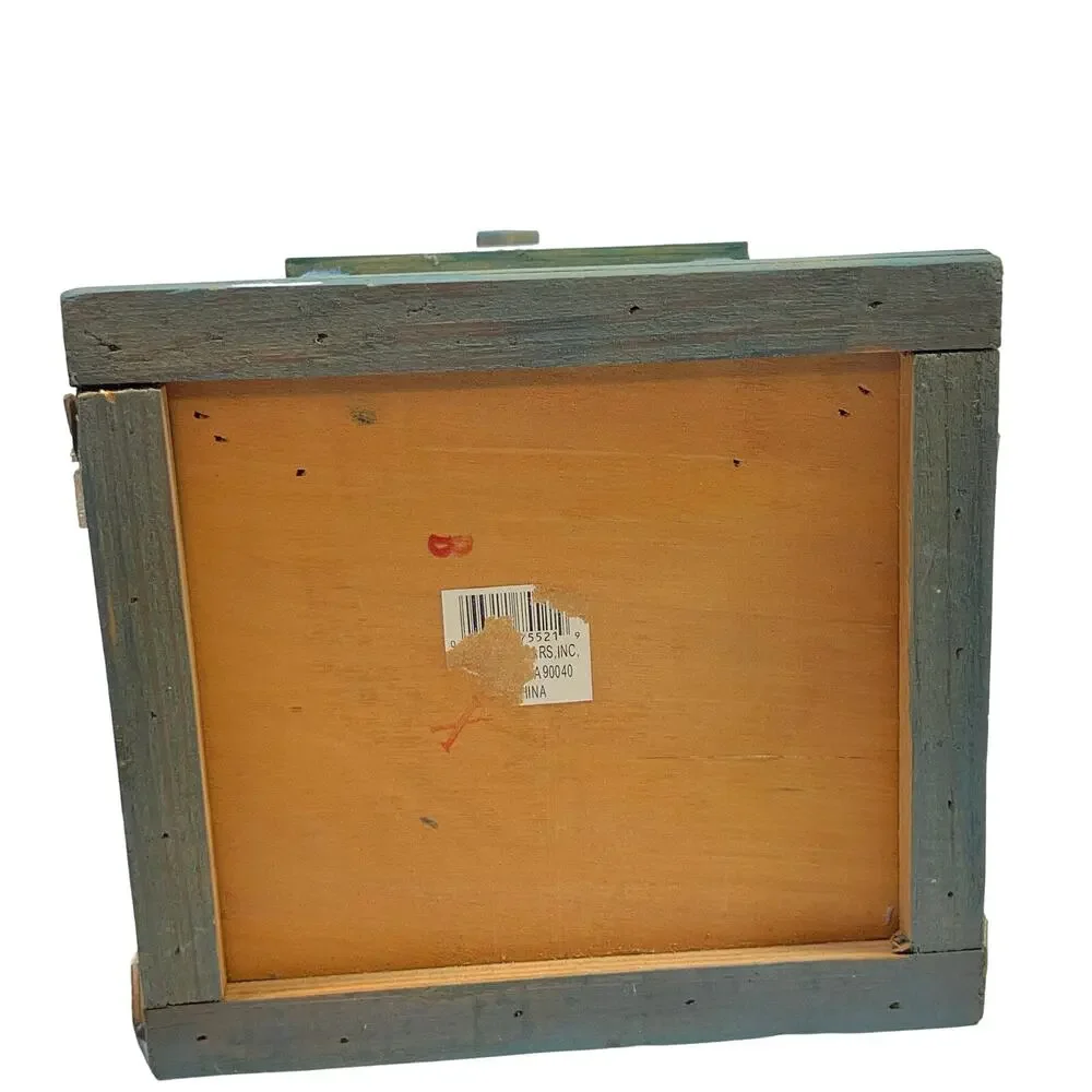 Wood Country Store Birdhouse 8x7x12